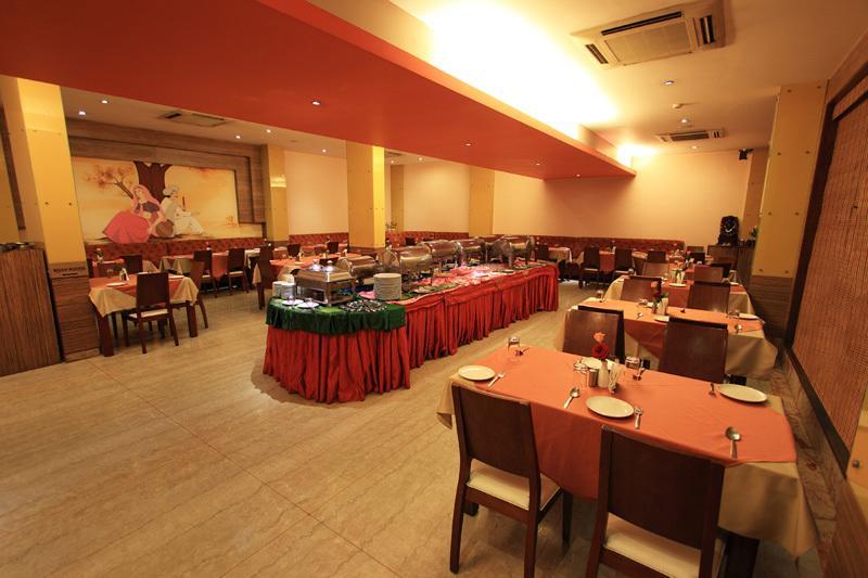 Parijatha Gateway Hotell Bangalore Exteriör bild