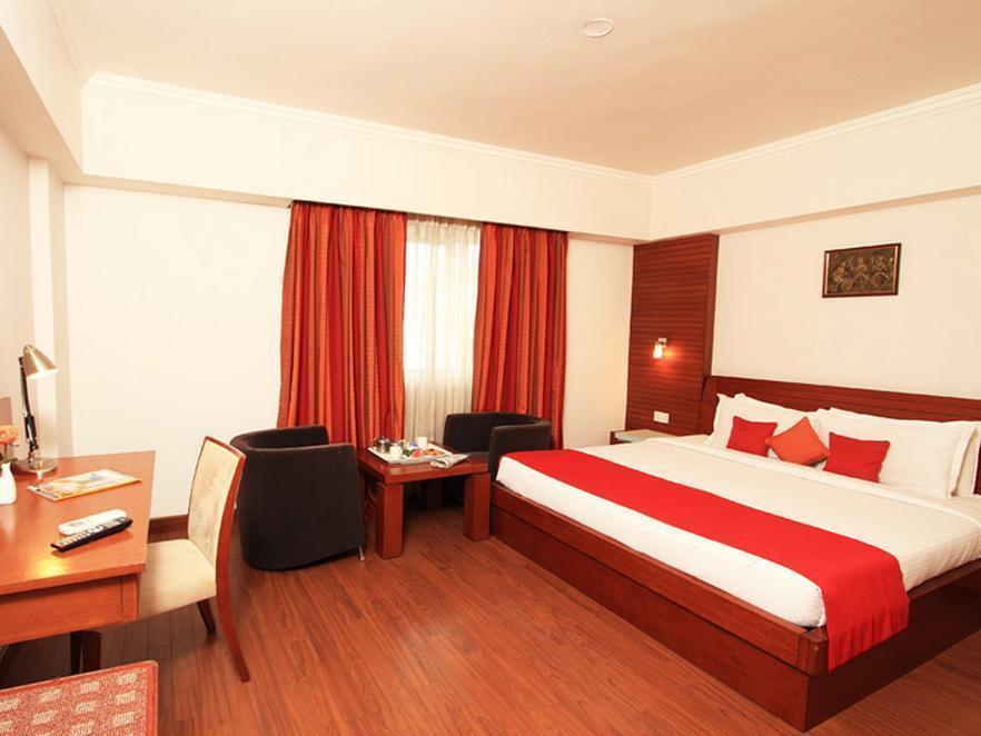 Parijatha Gateway Hotell Bangalore Exteriör bild